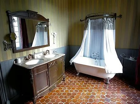 ベッド・アンド・ブレックファスト Chateau D'origny, D'hotes Et Restaurant Gastronomique Ouches