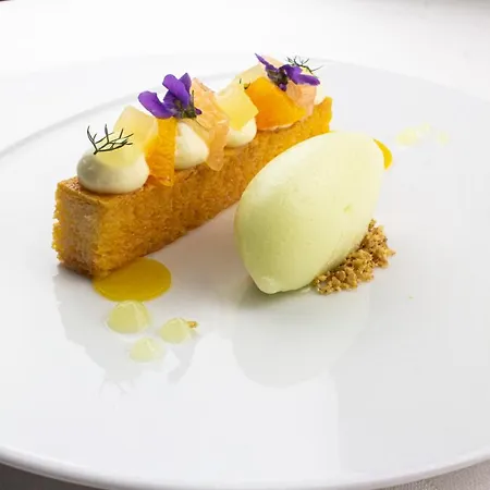 Bed & Breakfast Chateau D'origny, D'hotes Et Restaurant Gastronomique Ouches