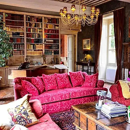 Chateau D'origny, D'hotes Et Restaurant Gastronomique Alojamento de Acomodação e Pequeno-almoço 4*