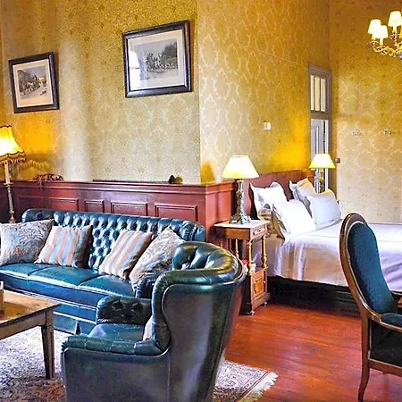Chateau D'origny, D'hotes Et Restaurant Gastronomique Alojamento de Acomodação e Pequeno-almoço