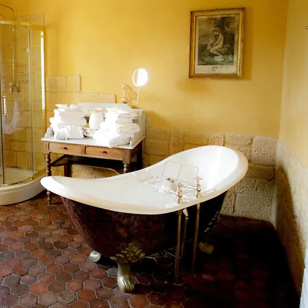 Bed & Breakfast Chateau D'origny, D'hotes Et Restaurant Gastronomique 4*